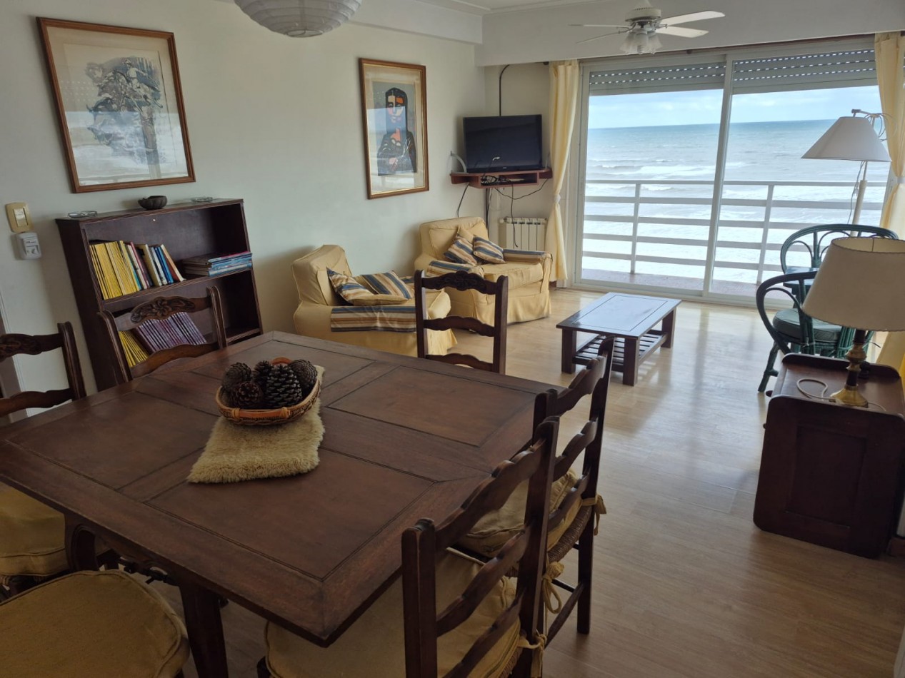 Departamento en Venta 3 Ambientes mas Dependencia de Servicio Zona I frente al mar - Miramar