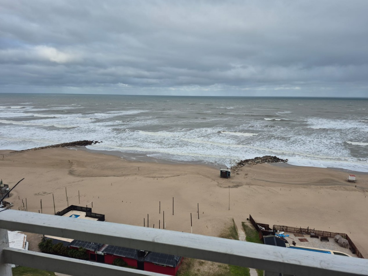 Departamento en Venta 3 Ambientes mas Dependencia de Servicio Zona I frente al mar - Miramar