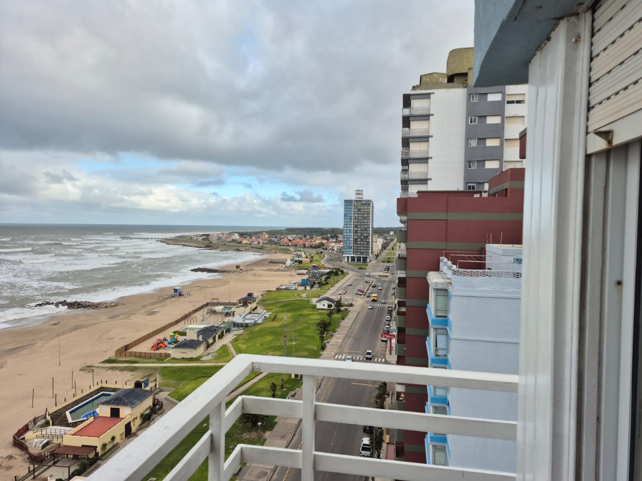 Departamento en Venta 3 Ambientes mas Dependencia de Servicio Zona I frente al mar - Miramar
