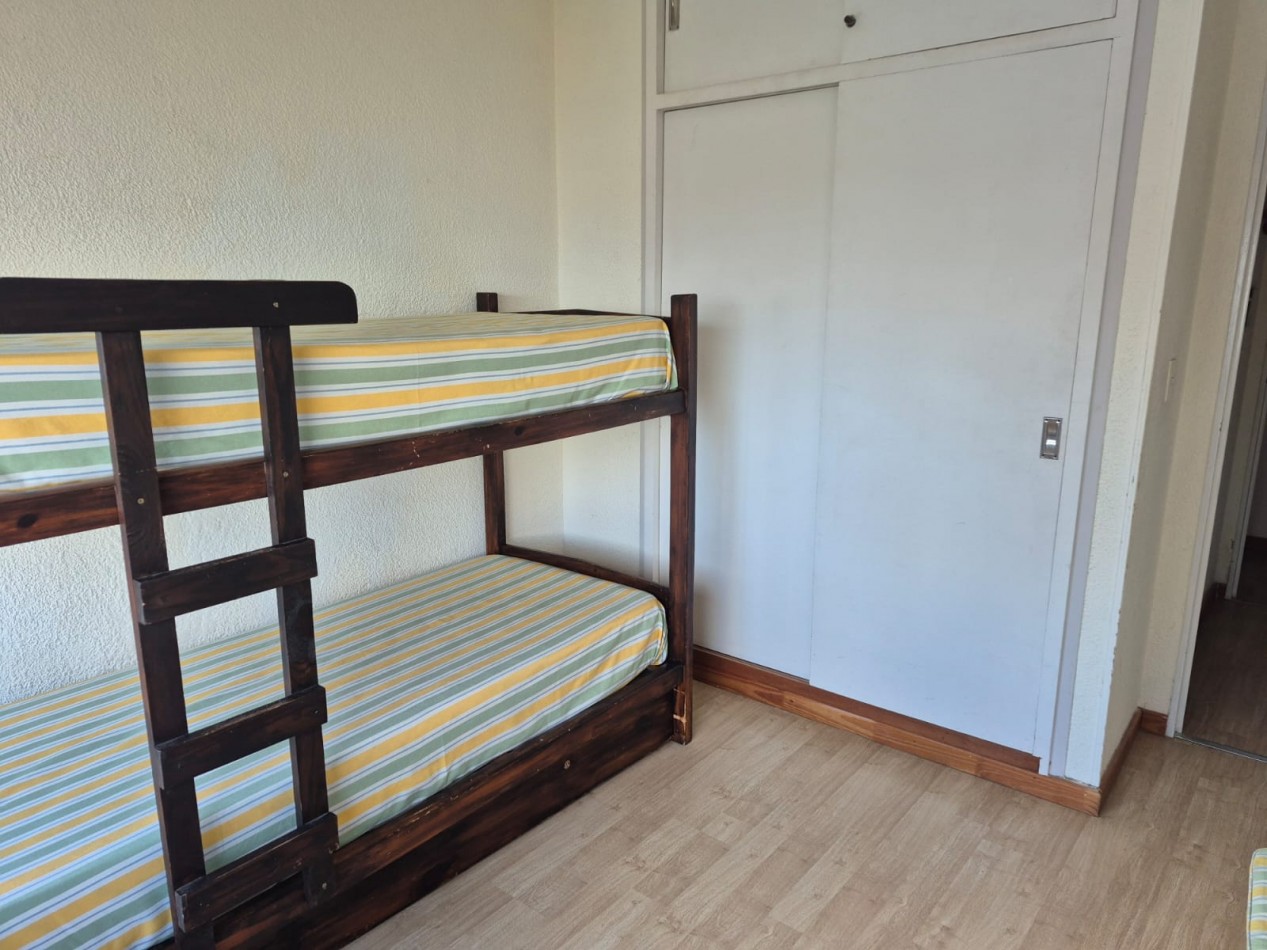 Departamento en Venta 3 Ambientes mas Dependencia de Servicio Zona I frente al mar - Miramar