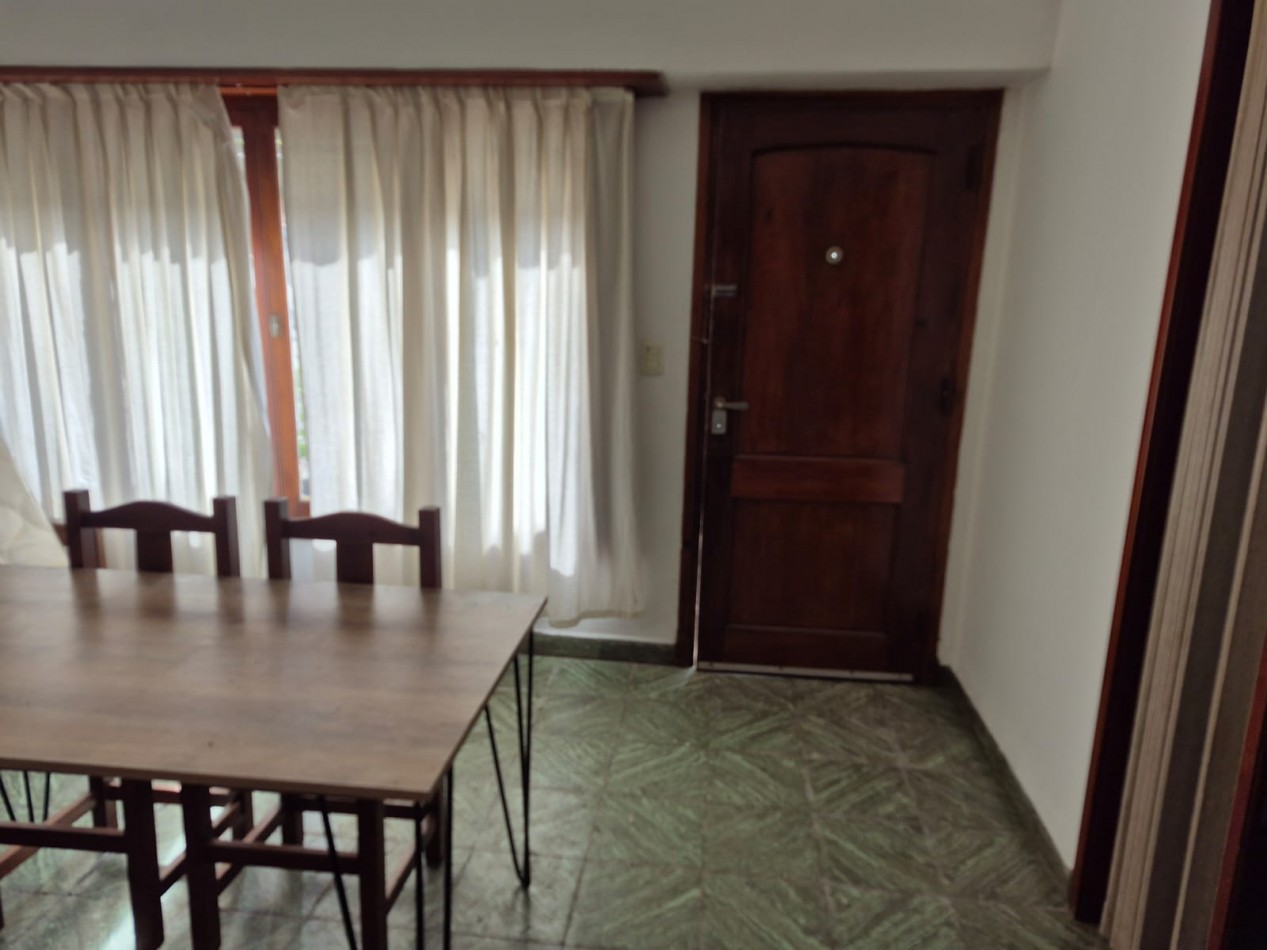 Casa En Venta En Miramar - Zona II - 3 Ambientes 