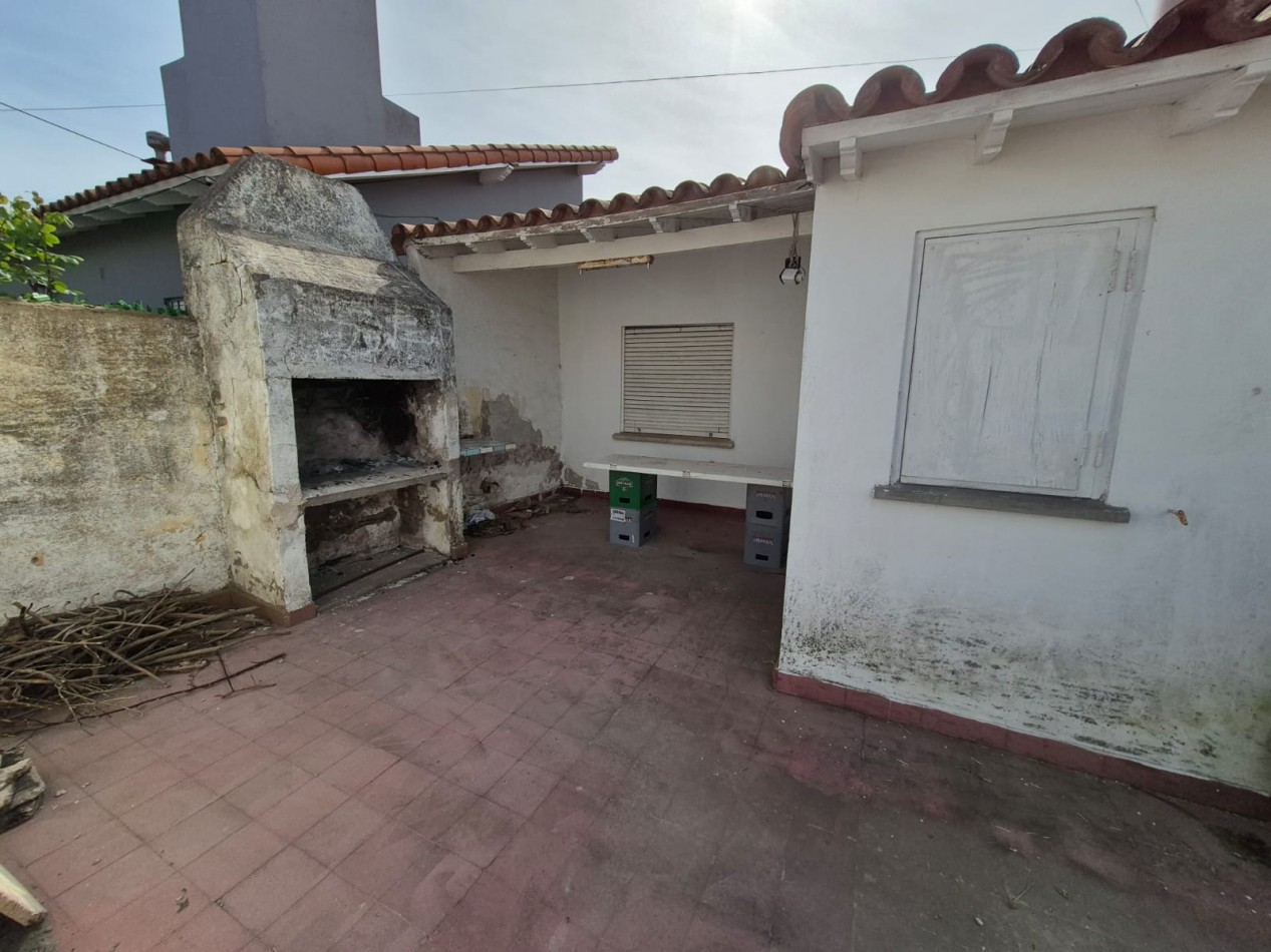 Casa En Venta En Miramar - Zona II - 3 Ambientes 