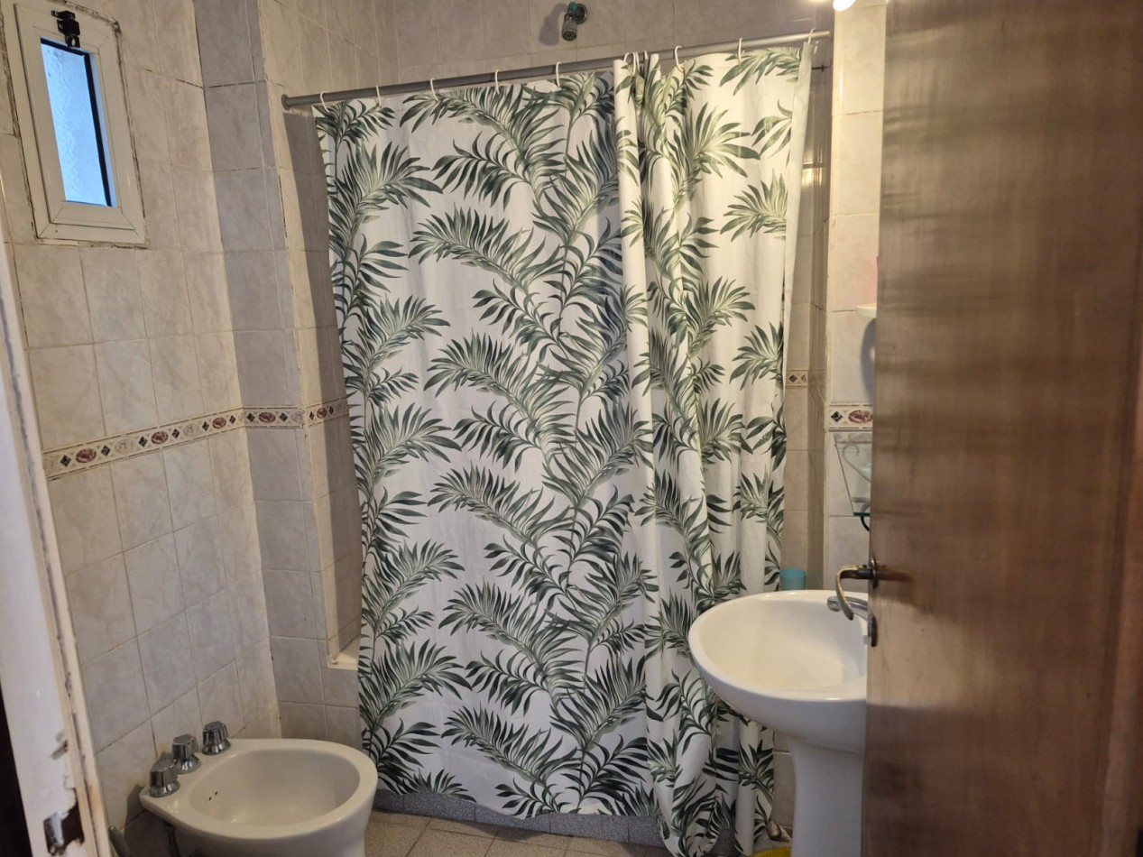 Departamento de 3 Ambientes con Dependencia de Servicio - Miramar 