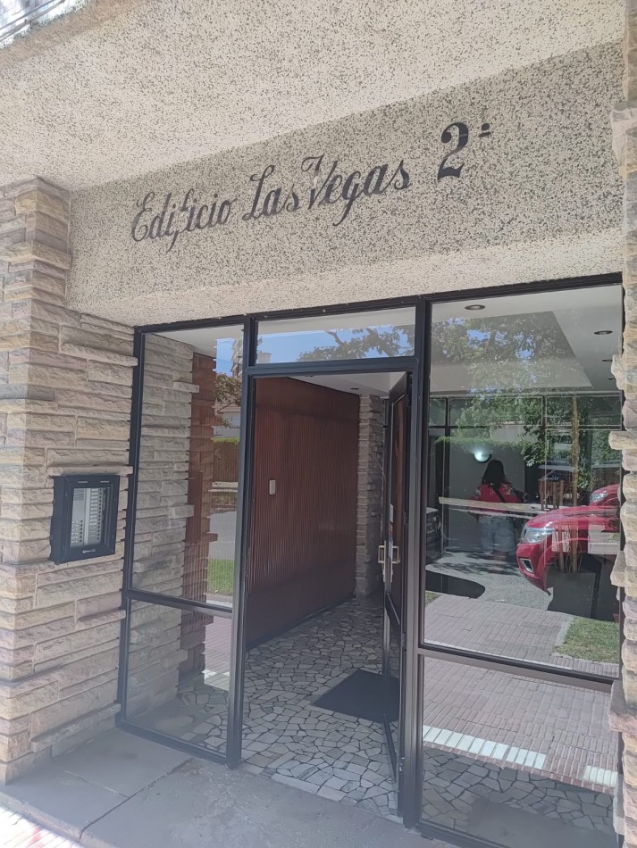 Departamento de 3 Ambientes con Dependencia de Servicio - Miramar 