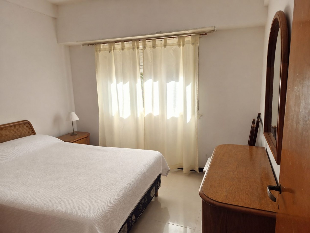 Departamento de 3 Ambientes con Dependencia de Servicio - Miramar 