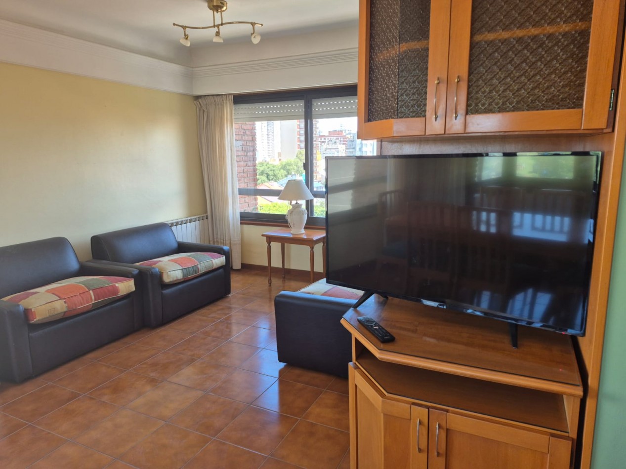 Departamento de 3 ambientes en venta en Zona I Edifcio Astor III Miramar con Cochera y Baulera