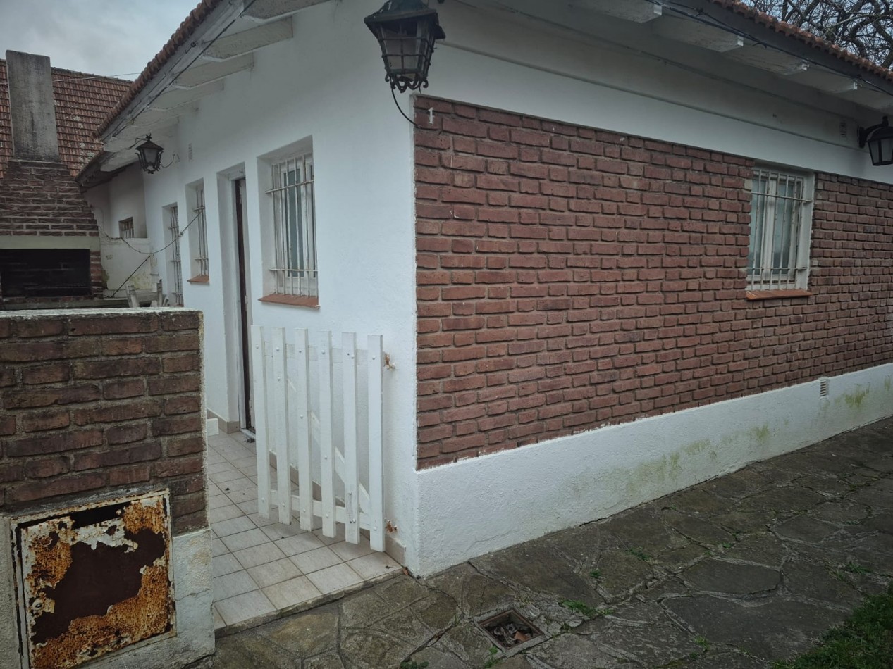 En venta PH al frente 3 ambientes mas dependencia de servcio y cochera - Miramar