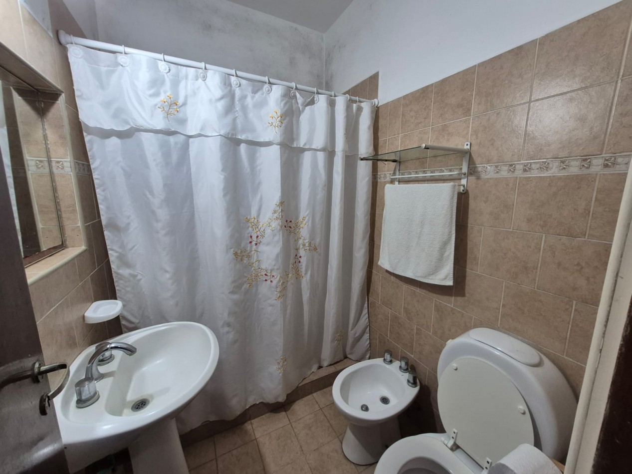 En venta PH al frente 3 ambientes mas dependencia de servcio y cochera - Miramar