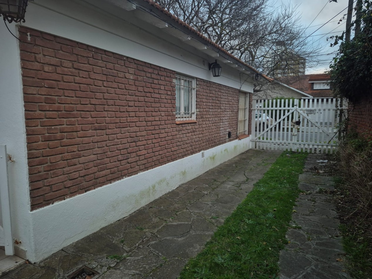 En venta PH al frente 3 ambientes mas dependencia de servcio y cochera - Miramar