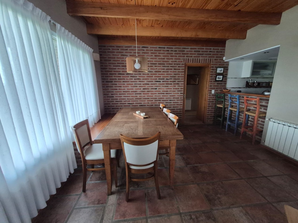 Alquiler Turistico Casa en el Barrio Las Lomas de Miramar 8 personas. 