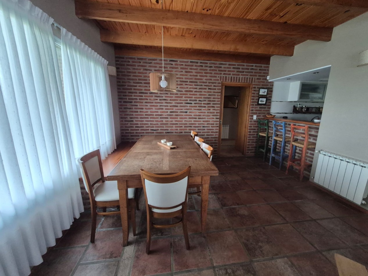 Alquiler Turistico Casa en el Barrio Las Lomas de Miramar 8 personas. 