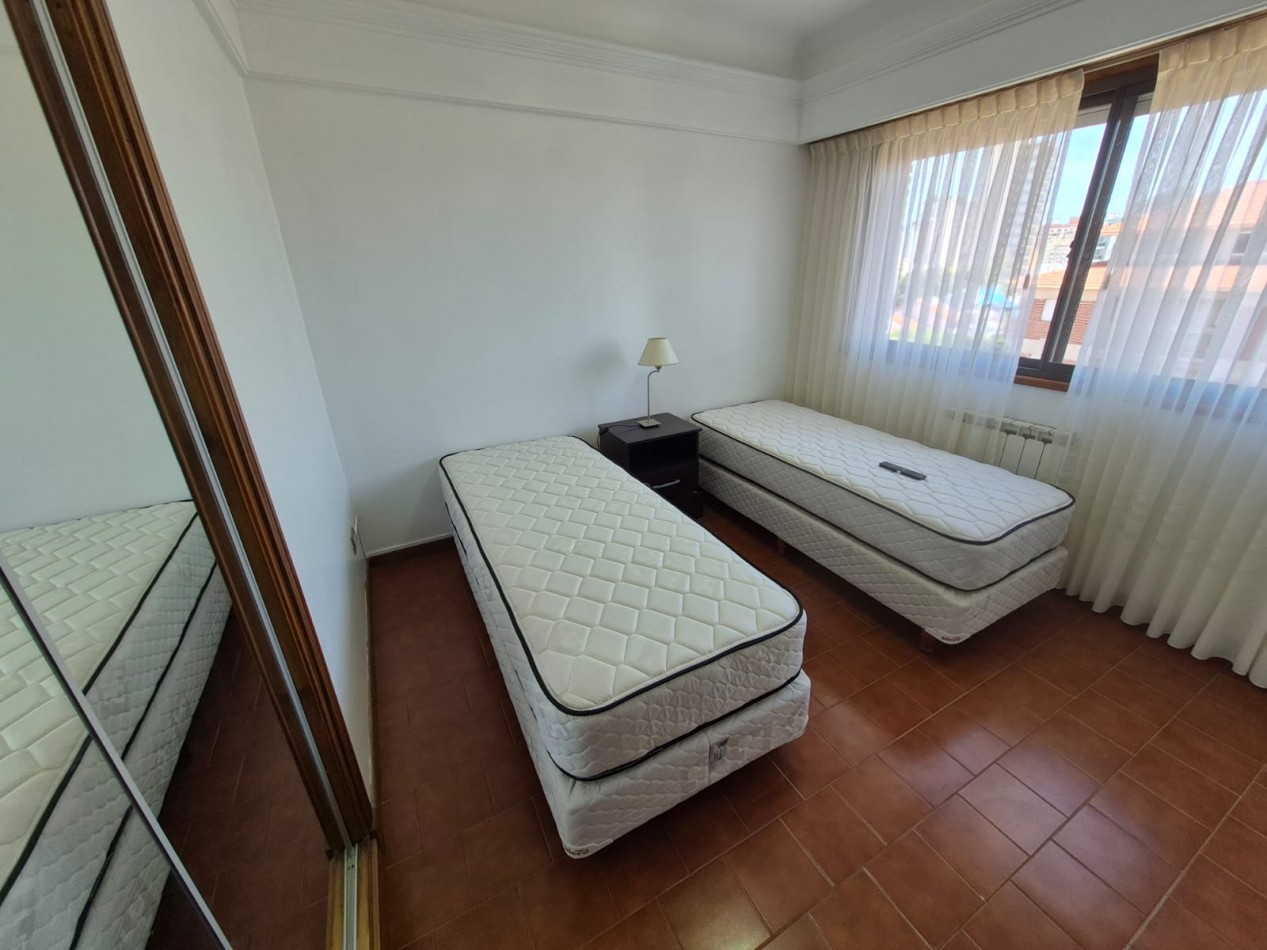 Departamento 3 Ambientes Con Cochera En Alquiler Temporario Miramar 