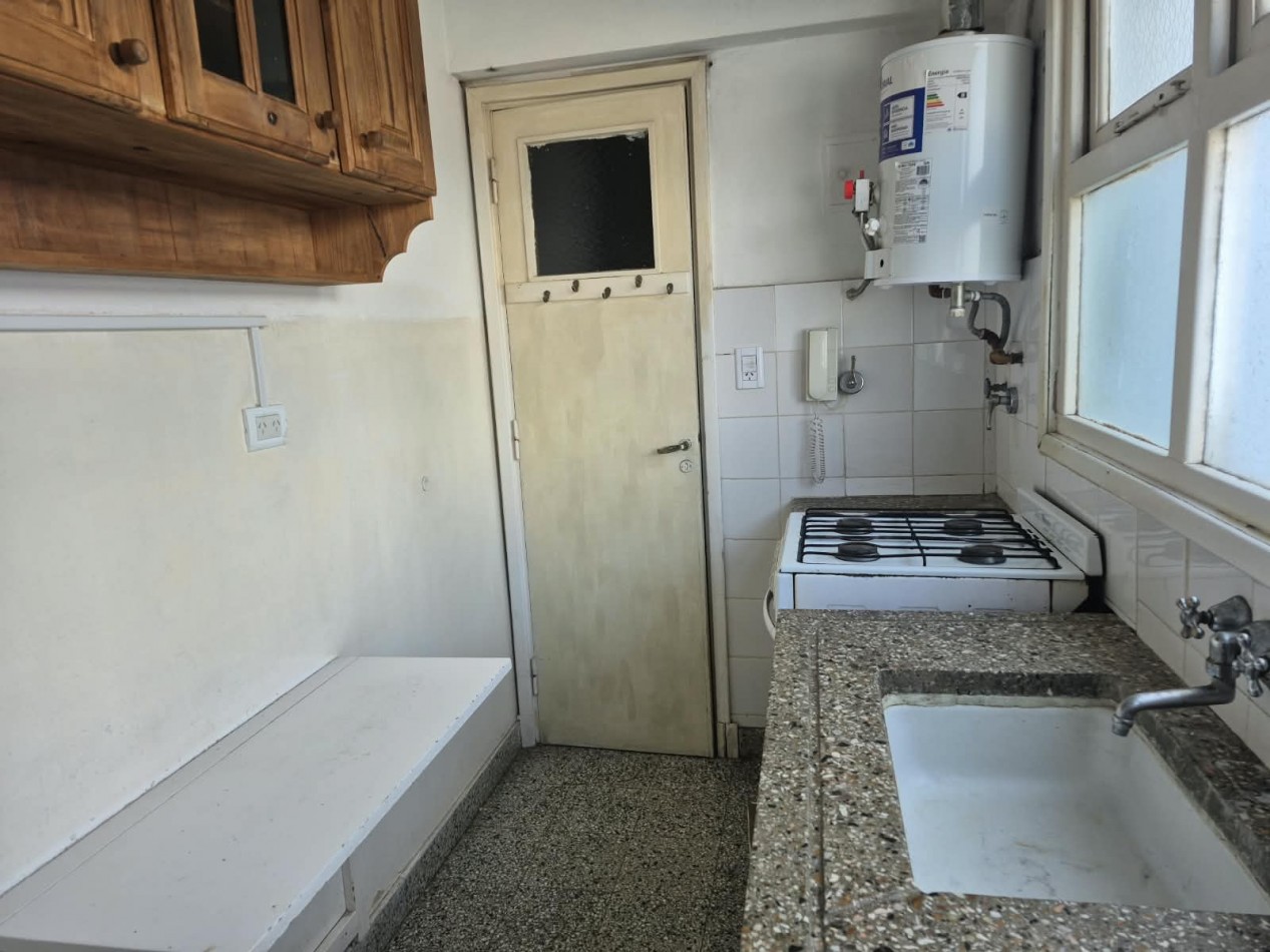 Departamento de 3 ambientes a la Venta en Miramar Zona II