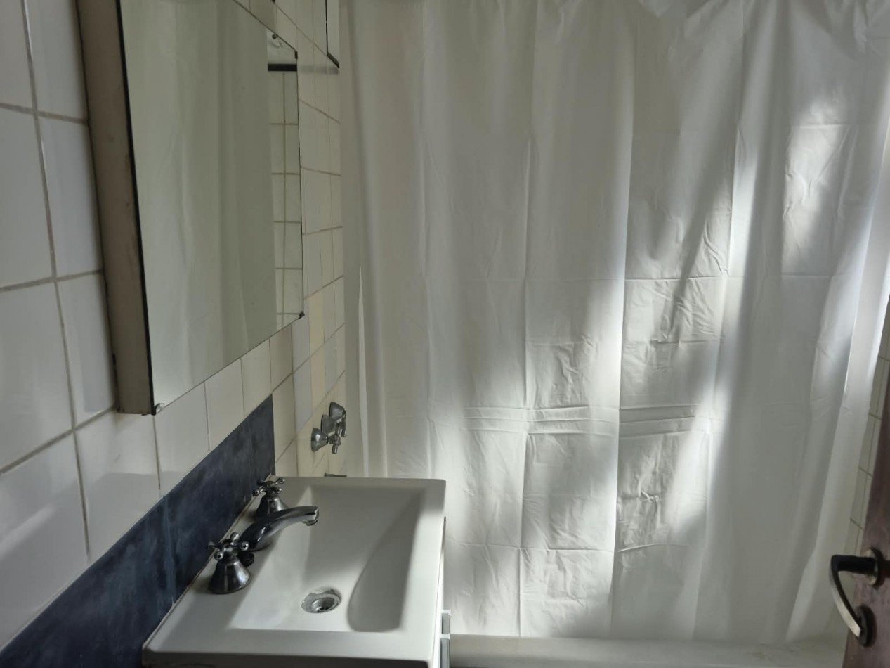 Departamento de 3 ambientes a la Venta en Miramar Zona II