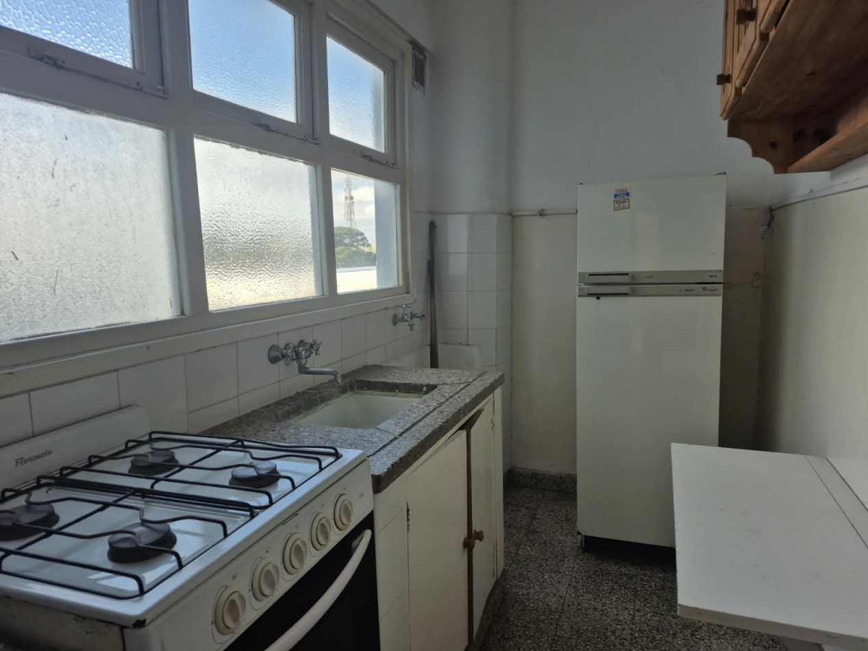 Departamento de 3 ambientes a la Venta en Miramar Zona II