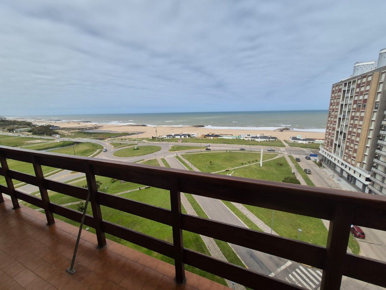 Departamento en Alquiler Temporal con vista al mar para 6 personas en Miramar